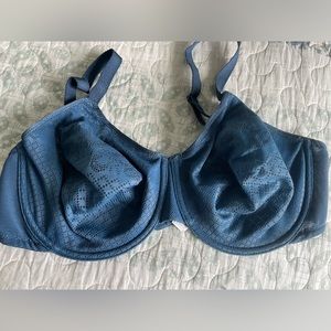 Gorgeous blue Wacoal bra in excellent shape